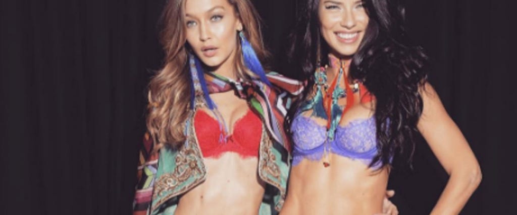 Victoria's Secret Fashion Show 2016: All the Must-See Model Moments