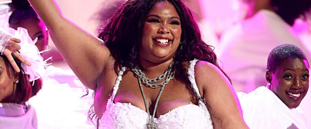 Lizzo performs in 2019 bet awards
