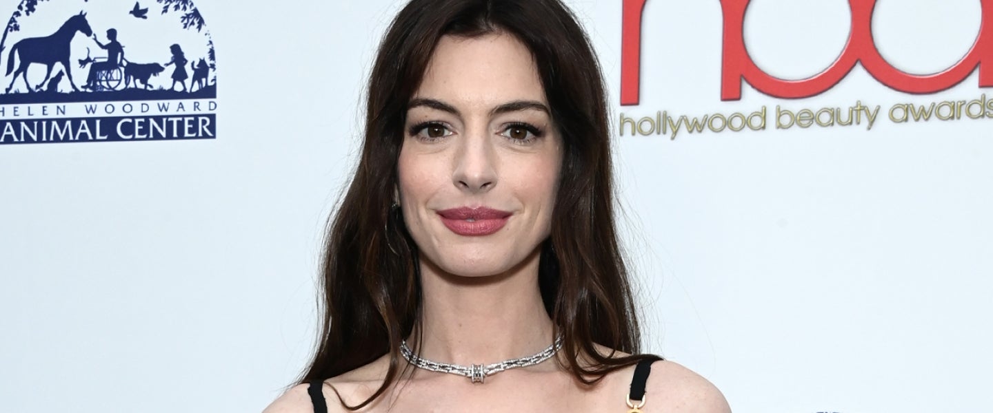 Anne Hathaway Dildo Porn - Anne Hathaway - Exclusive Interviews, Pictures & More | Entertainment  Tonight