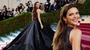 Met Gala 2022: Kendall Jenner Bleaches Her Eyebrows for Gilded Red Carpet