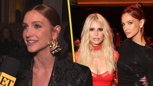 Ashlee Simpson Spills on GRAMMYs Night Out With Sister Jessica (Exclusive)