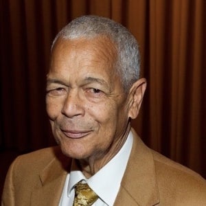 Julian Bond, Civil Rights Activist, Dies at 75
