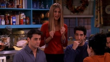 Jennifer Aniston Says She 'Fantasizes' About a 'Friends' Reunion