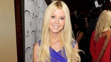 Tara Reid Has Surprise Wedding in Greece