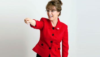 New Pic: Julianne Moore as Sarah Palin