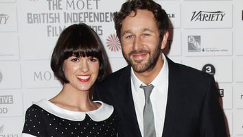 'Bridesmaids' Star to Tie the Knot