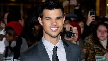 Taylor Lautner Gets Wax Statue at Madame Tussauds