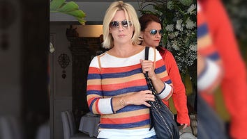 Divorcing Jennie Garth Goes Ringless