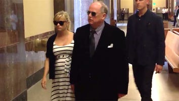 Pregnant Reese Witherspoon in Court with Parents