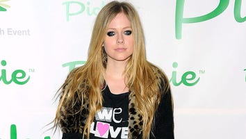 Avril Lavigne Engaged