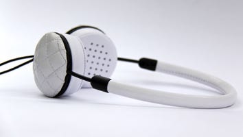 ET's INTERMIX Headphones Giveaway