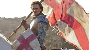 Tom Hiddleston Brings Loki Fans To Shakespeare