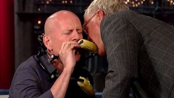 Bruce Willis and David Letterman Share Hands-Free Corn