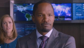 Jamie Foxx Surprises Fans with 'Annie' Sing-along