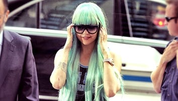 Amanda Bynes Tweets from Verified Account: I'm Going to College In NY