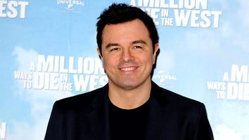 Seth MacFarlane Performs Frank Sinatra at Milwaukee Piano Bar