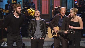 'Hunger Games' Jennifer Lawrence, Liam Hemsworth and Josh Hutcherson Sing with Woody Harrelson on 'SNL'