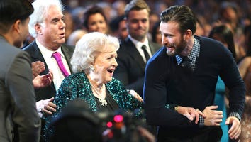 Real-Life Superhero Chris Evans Escorts Betty White to Stage at People's Choice Awards