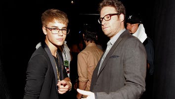 Justin Bieber Shamelessly Begs Seth Rogen to Join Comedy Central Roast