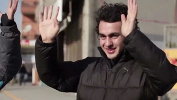 A Whole Community Learned Sign Language To Make Their Deaf Neighbor's Day