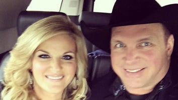 Garth Brooks Counts Down ACMs Weekend With '#GarthGrams'