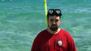 This Man Uploads Miserable Photos of Himself On Vacation Because His Wife Couldn't Go
