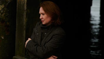 Author Paula Hawkins Takes a Dark Turn: Read an Excerpt From 'The Girl on the Train'