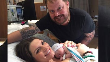 Country Singer Randy Rogers' Daughter Dies Just Six Days After Birth