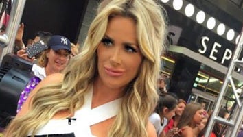 Kim Zolciak Suffers Mini-Stroke, Instagrams From Hospital