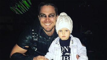 'Arrow' Star Stephen Amell Dutifully Helps Daughter Mavi Master Snapchat Filters