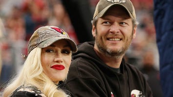 Gwen Stefani and Blake Shelton Take a 'Selfie Break' at Arizona Cardinals Game
