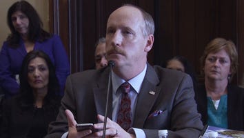 EXCLUSIVE: The Cast of 'Veep' Goes on Trial in a Deleted Scene From Season 4