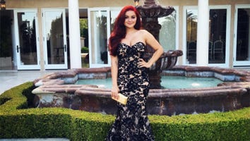 Ariel Winter Attends Her Senior Prom in a Curve-Hugging Strapless Gown