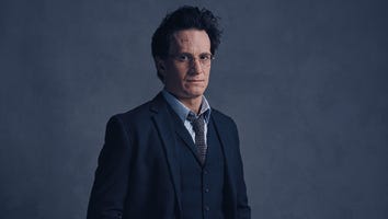 Check Out the First Look at Grown-Up Harry Potter and Family in 'Harry Potter and the Cursed Child'