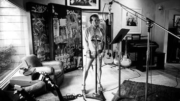 Jessica Simpson Continues to Tease New Music With Rock 'n' Roll Studio Pic