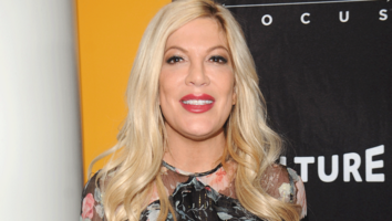 Tori Spelling Goes From Blonde to Pink! See the Shocking Transformation