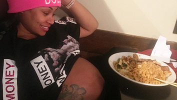 Rob Kardashian Posts Pic of Blac Chyna's Bare Baby Bump