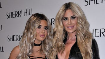 Kim Zolciak Biermann Strips Down for New Photo Shoot With Daughters