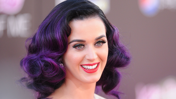 Katy Perry Boards Plane With Orlando Bloom -- In a Gingerbread Costume!