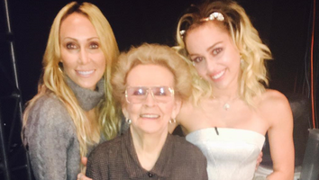 Miley Cyrus Brings Her Grandma 'Mammie' to 'The Voice!'