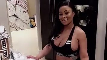 Blac Chyna Rocks a Sports Bra and Shows Off Tight Tummy Less Than a Month After Giving Birth