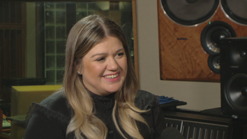 EXCLUSIVE: Kelly Clarkson Opens Up About Her Family's Busy Holiday Plans, Talks GRAMMY Nomination