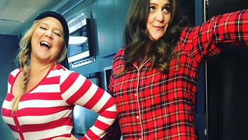 Amy Schumer and Her Sister Hilariously Pretend to Be at the Victoria's Secret Fashion Show