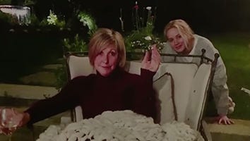 Jennifer Lawrence Reveals She's Secretly Peeing in Family Photo With Mom -- See the Hilarious Snap!