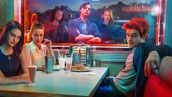 6 Reasons Why 'Riverdale' Is the New Teen Drama We've Been Waiting For