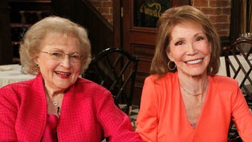 Betty White Pays Tribute to Mary Tyler Moore
