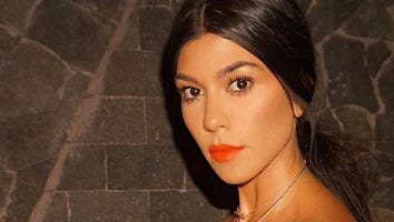 Kourtney Kardashian Goes Completely Naked for 'Late-Night Photo Shoot' in Costa Rica