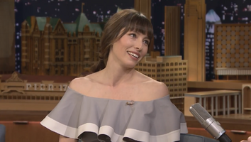 Jessica Biel Explains How She Eats in the Shower