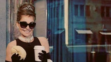Kelly Ripa Channels 'Breakfast at Tiffany's' Pre-Oscars