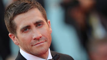 Jake Gyllenhaal Has Some Impressive Vocals in Broadway Preview: Watch!